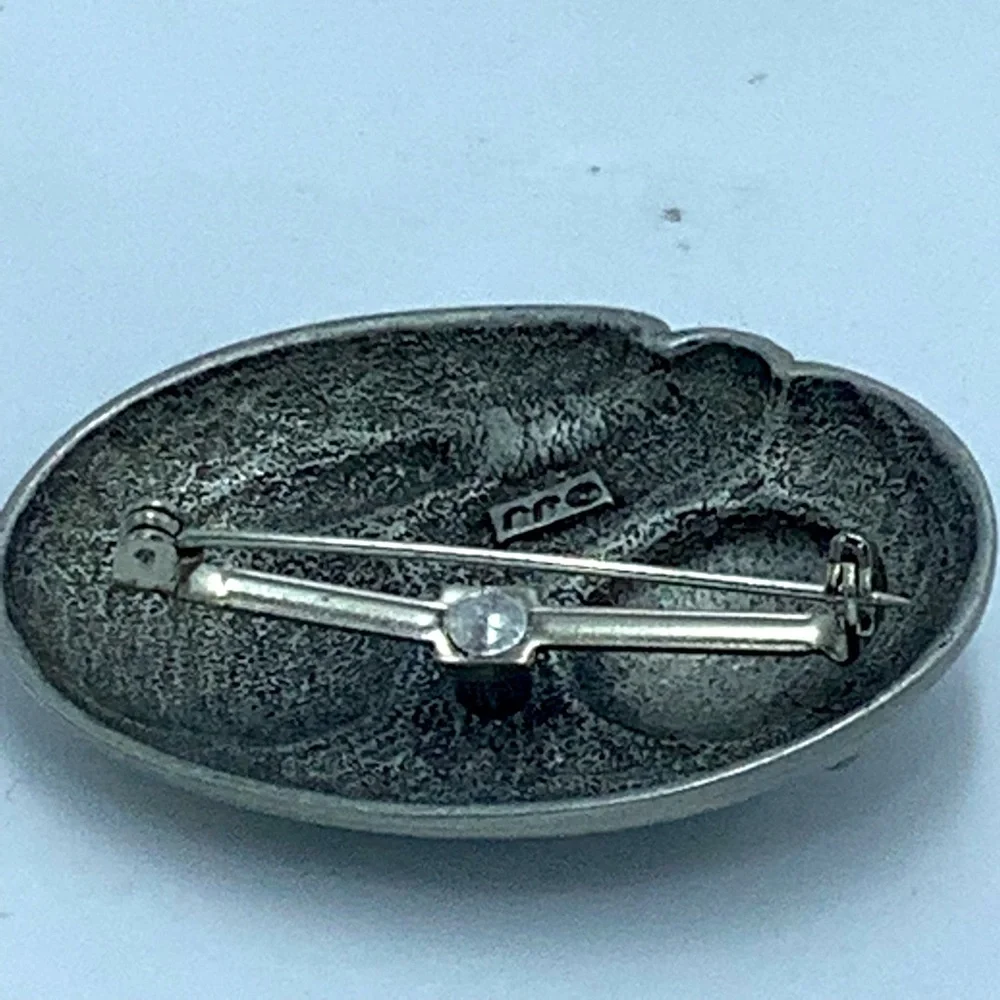 Metal Sleeping Cat Brooch